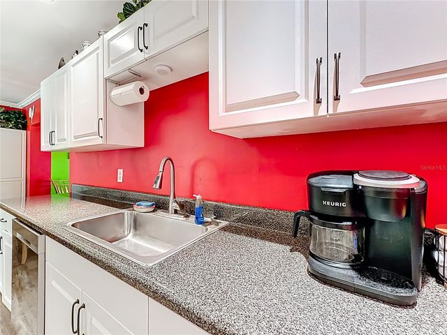 9445 SE 119TH LANE, Belleview, FL 34420