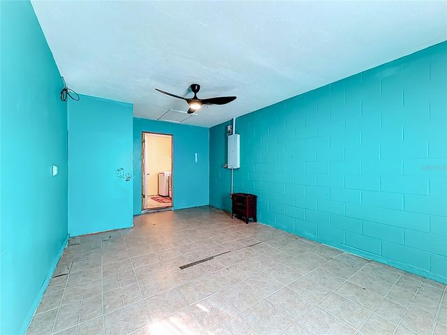 9445 SE 119TH LANE, Belleview, FL 34420