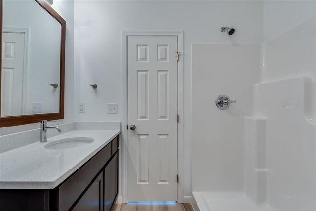 2401 S Wheatland Ct, Wichita, KS 67235
