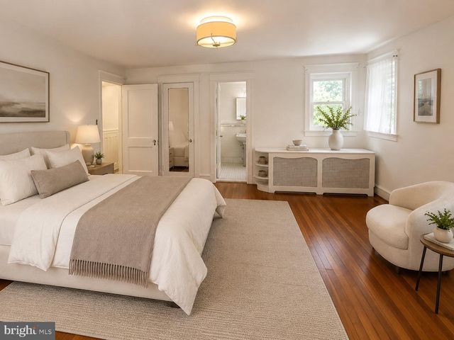 5227 REXFORD RD, Philadelphia, PA 19131