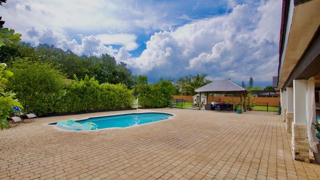 5191 SW 109th Avenue, Davie, FL 33328