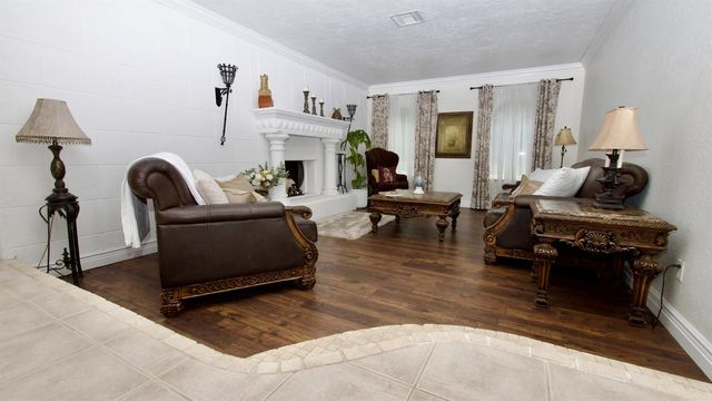 5191 SW 109th Avenue, Davie, FL 33328