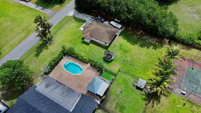 5191 SW 109th Avenue, Davie, FL 33328