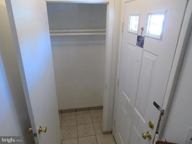 1316 SILVER CT, Hamilton, NJ 08690