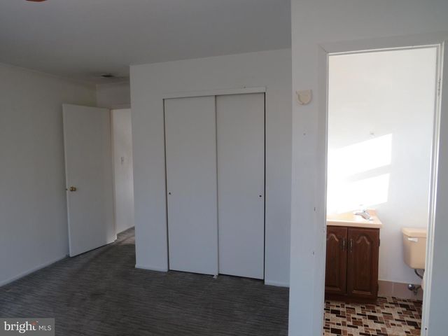 1316 SILVER CT, Hamilton, NJ 08690