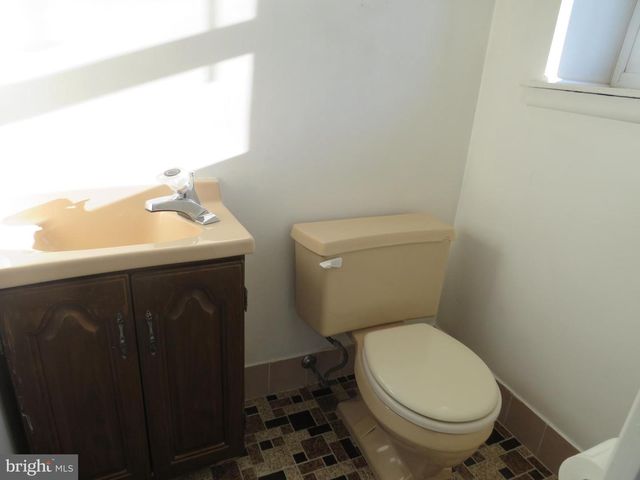 1316 SILVER CT, Hamilton, NJ 08690