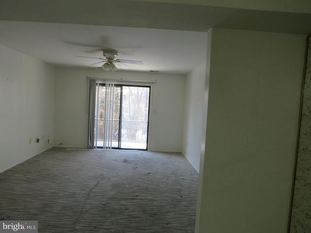 1316 SILVER CT, Hamilton, NJ 08690