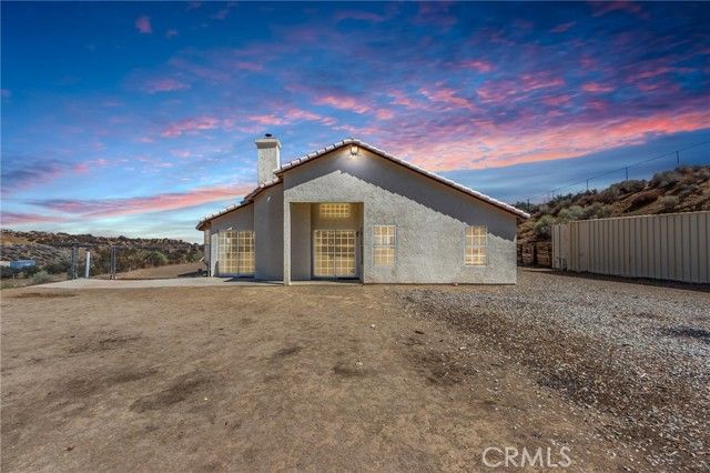 7170 Joshua Road, Oak Hills, CA 92344