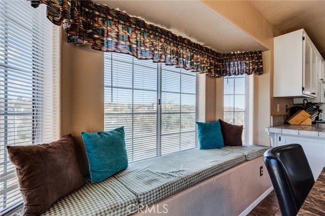 7170 Joshua Road, Oak Hills, CA 92344