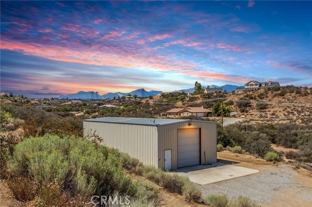 7170 Joshua Road, Oak Hills, CA 92344