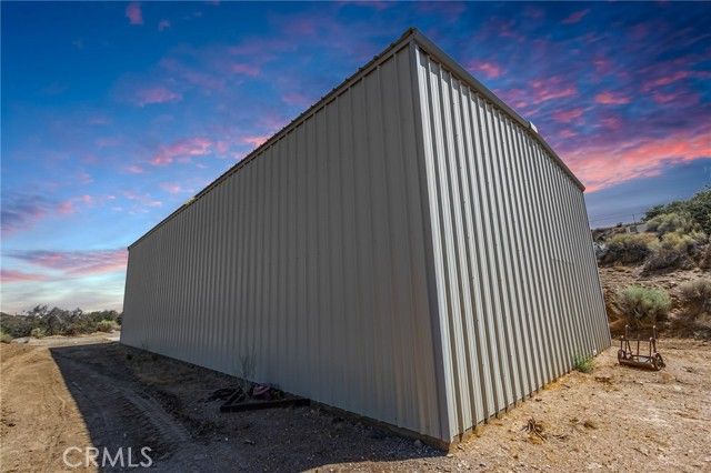 7170 Joshua Road, Oak Hills, CA 92344