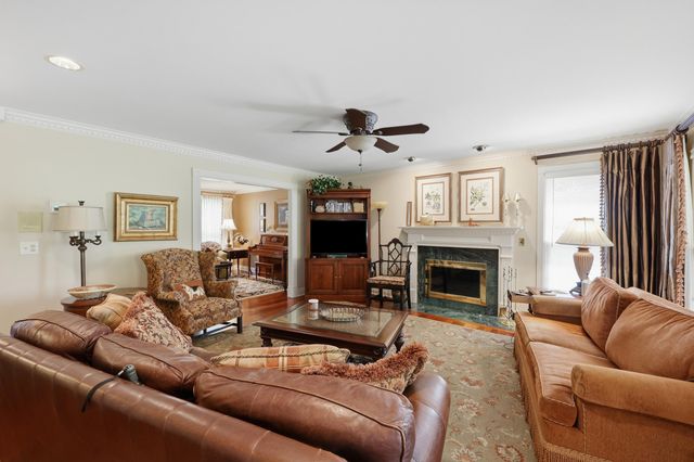 1121 Andover Forest Drive, Lexington, KY 40509