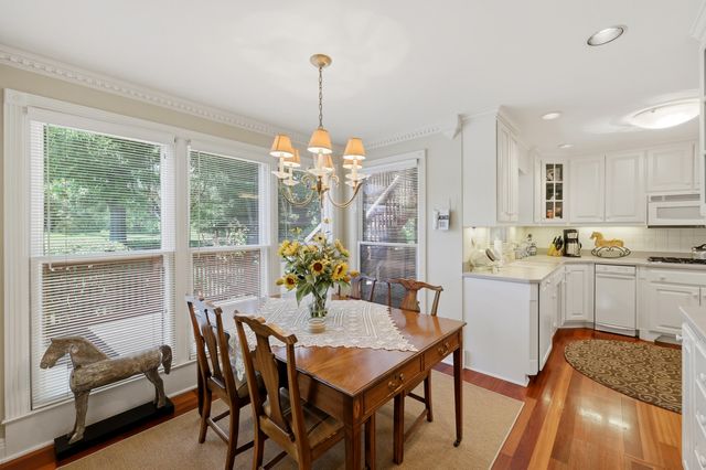 1121 Andover Forest Drive, Lexington, KY 40509