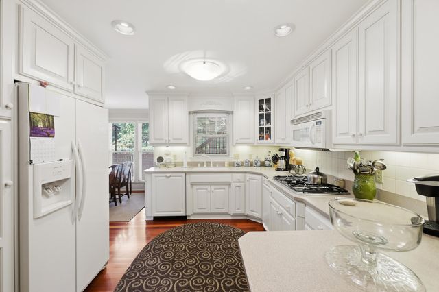 1121 Andover Forest Drive, Lexington, KY 40509