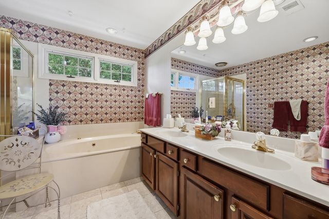 1121 Andover Forest Drive, Lexington, KY 40509