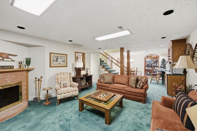1121 Andover Forest Drive, Lexington, KY 40509