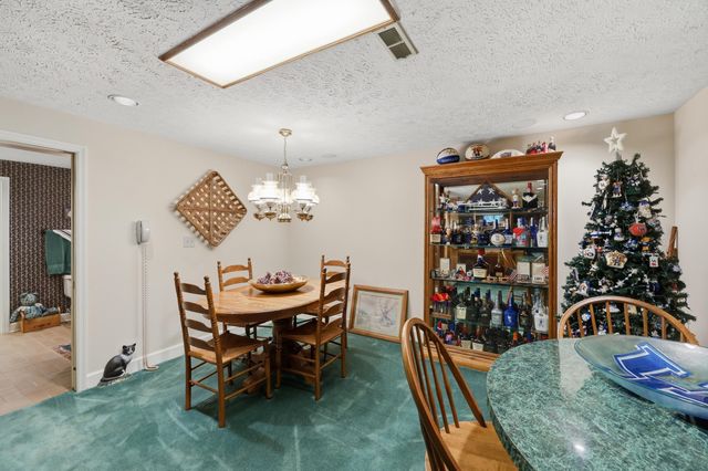 1121 Andover Forest Drive, Lexington, KY 40509