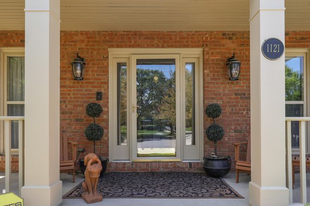 1121 Andover Forest Drive, Lexington, KY 40509