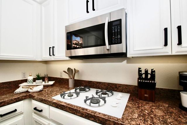 48205 Via Solana, La Quinta, CA 92253