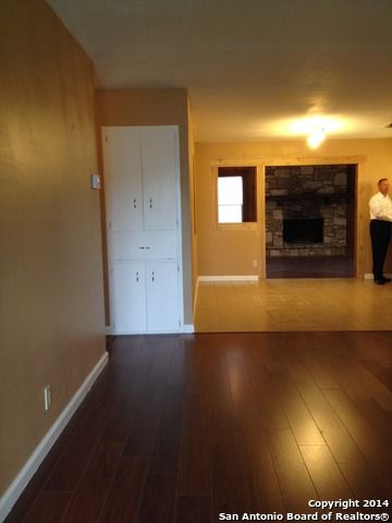 213 ROYAL DR, Converse, TX 78109
