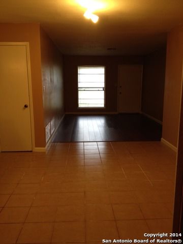 213 ROYAL DR, Converse, TX 78109