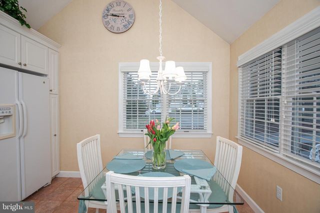 1513 KUSER RD, Hamilton, NJ 08619