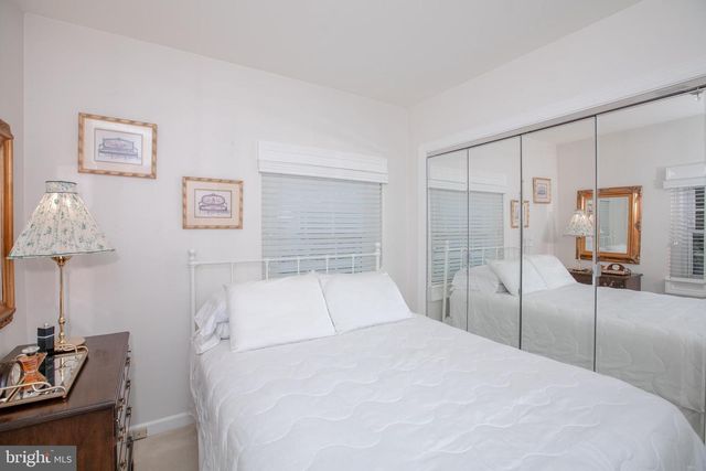 1513 KUSER RD, Hamilton, NJ 08619