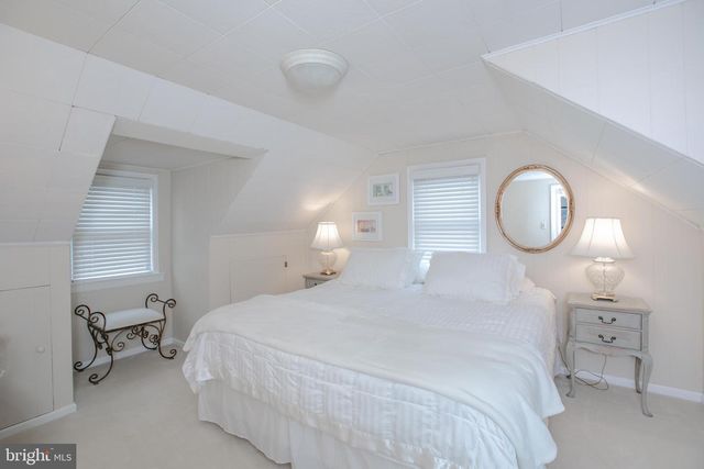 1513 KUSER RD, Hamilton, NJ 08619