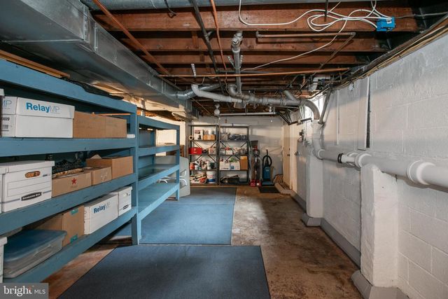 1513 KUSER RD, Hamilton, NJ 08619