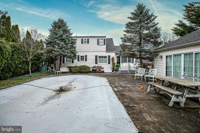 1513 KUSER RD, Hamilton, NJ 08619