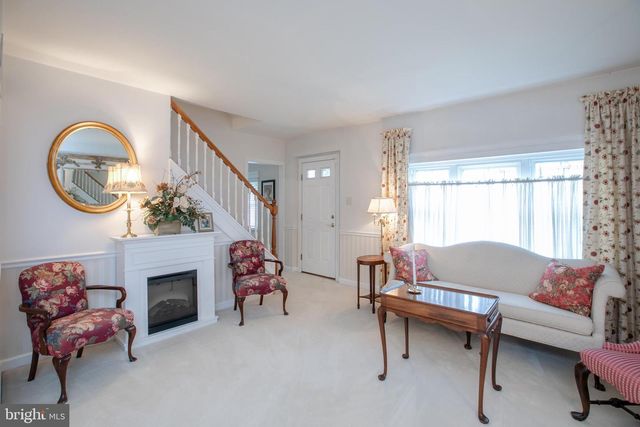 1513 KUSER RD, Hamilton, NJ 08619