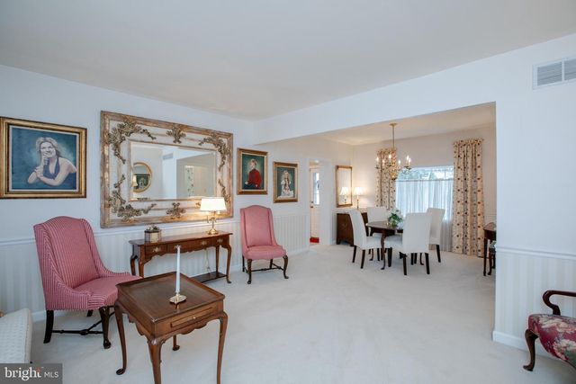 1513 KUSER RD, Hamilton, NJ 08619