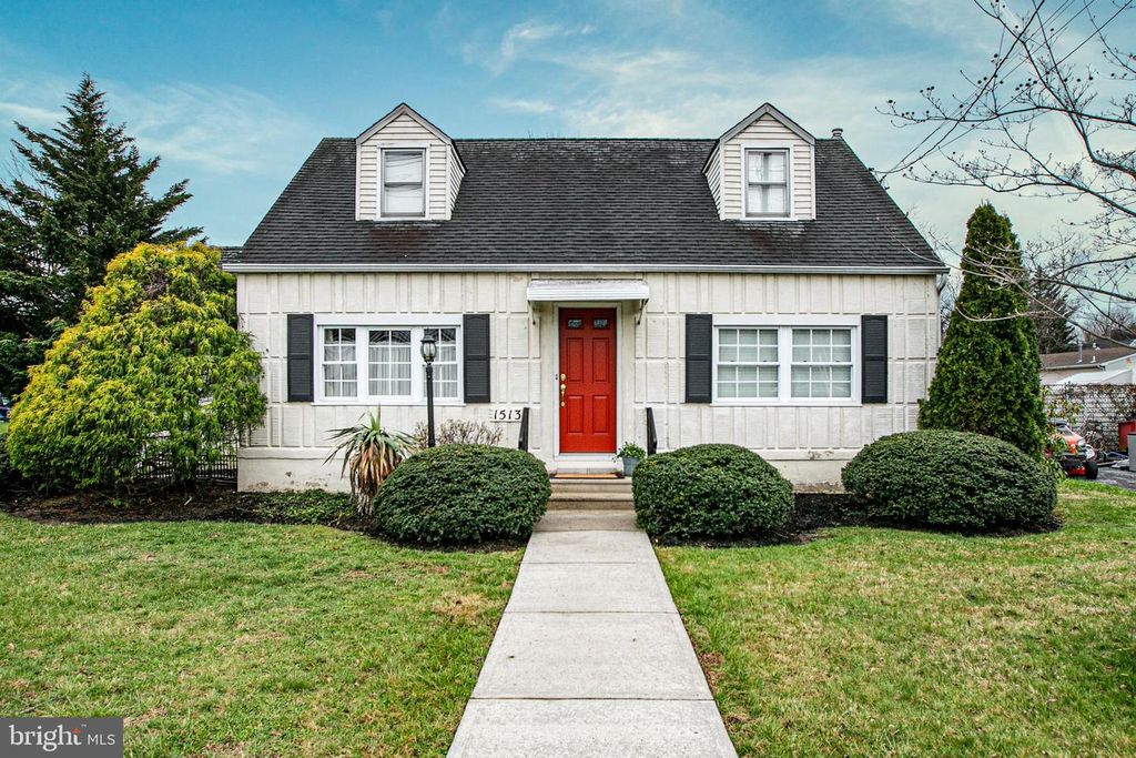 1513 KUSER RD, Hamilton, NJ 08619