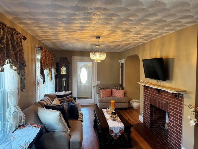 72 Concord Avenue, Cranston, RI 02904