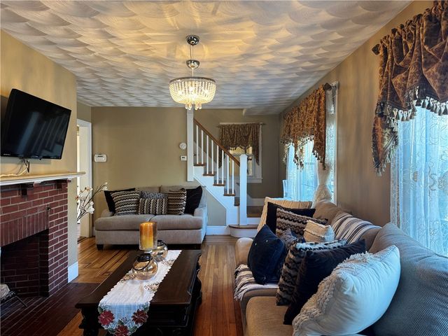 72 Concord Avenue, Cranston, RI 02904