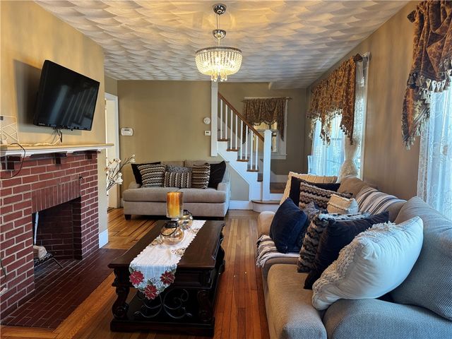 72 Concord Avenue, Cranston, RI 02904