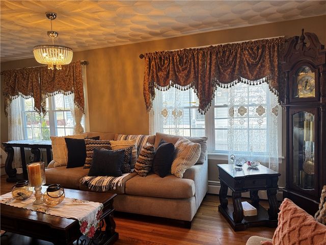 72 Concord Avenue, Cranston, RI 02904