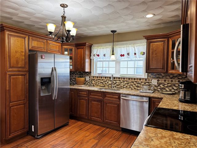 72 Concord Avenue, Cranston, RI 02904