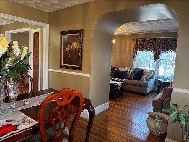 72 Concord Avenue, Cranston, RI 02904