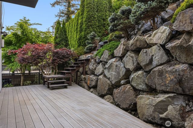 8902 NE 117th Place, Kirkland, WA 98034