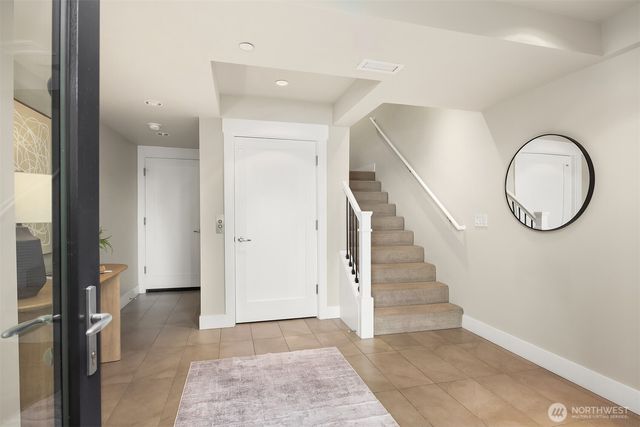 8902 NE 117th Place, Kirkland, WA 98034