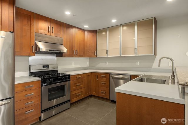 8902 NE 117th Place, Kirkland, WA 98034