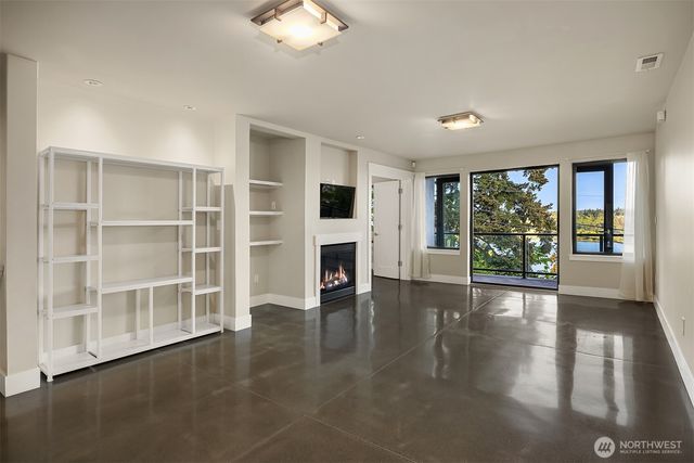 8902 NE 117th Place, Kirkland, WA 98034