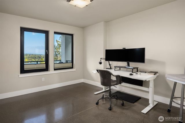 8902 NE 117th Place, Kirkland, WA 98034