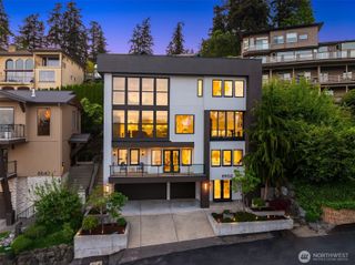 8902 NE 117th Place, Kirkland, WA 98034