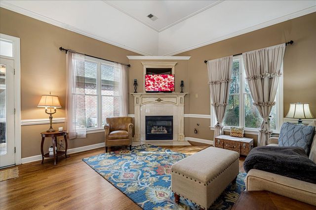 8423 WOOD MANOR CV, Memphis, TN 38016