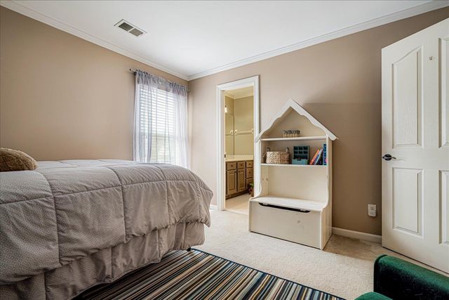 8423 WOOD MANOR CV, Memphis, TN 38016