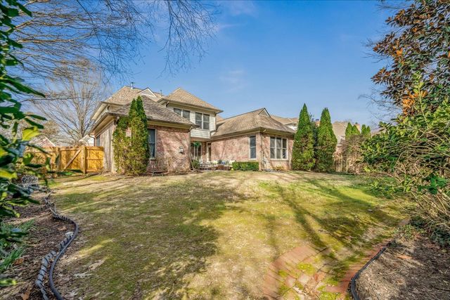 8423 WOOD MANOR CV, Memphis, TN 38016