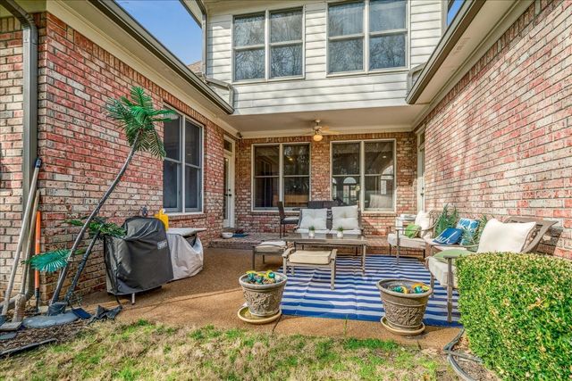 8423 WOOD MANOR CV, Memphis, TN 38016