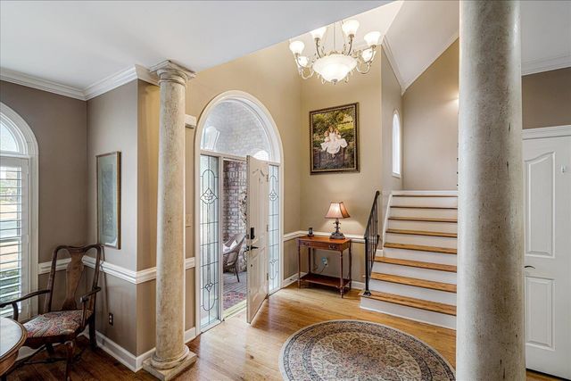 8423 WOOD MANOR CV, Memphis, TN 38016